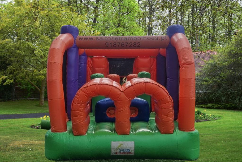 Insuflável Obstáculos